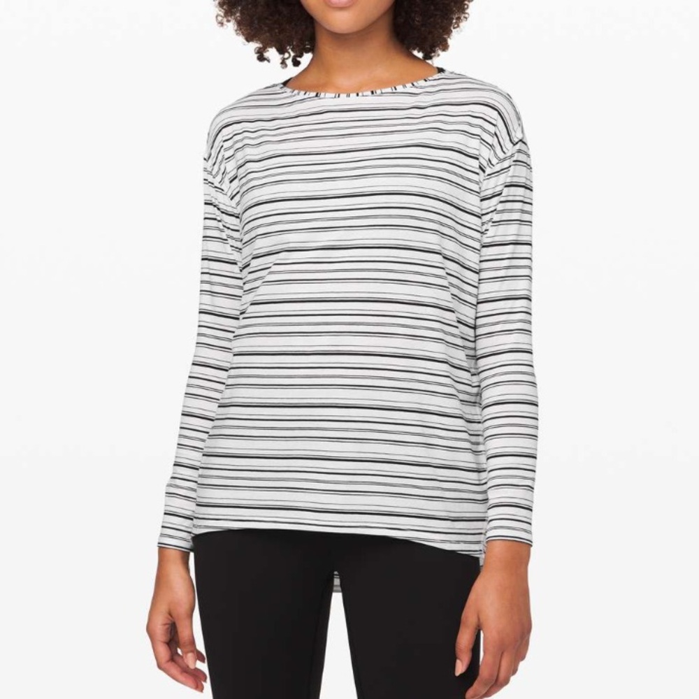 lululemon athletica Back In Action Long Sleeve - no tag